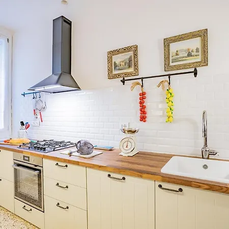 Ca' San Beneto Completely Refurbished In A Fabulously Area *
