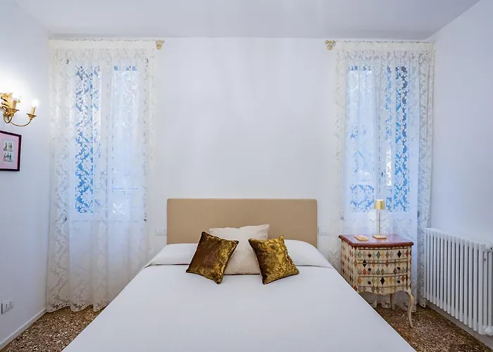 Lägenhet Ca' San Beneto Completely Refurbished In A Fabulously Area