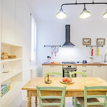 Ca' San Beneto Completely Refurbished In A Fabulously Area * Βενετία